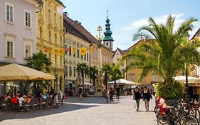 3 Zimmer Zentrum , kontaktloser Check in